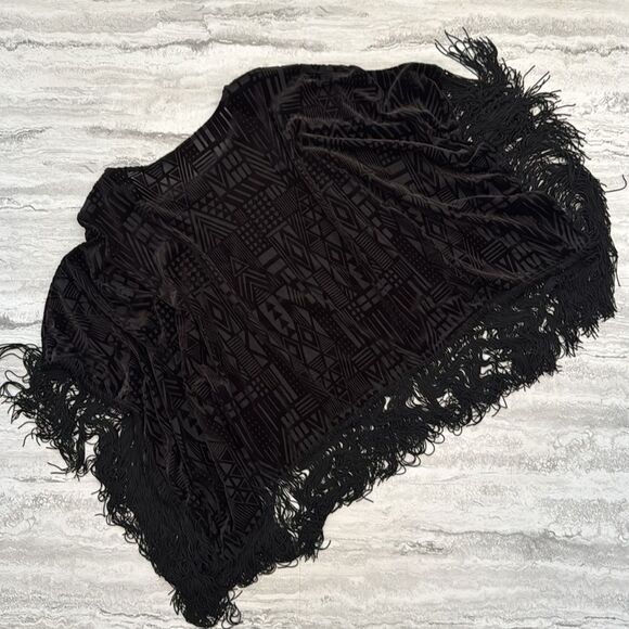 Black Fringe Velvet Top - Picture 2 of 4